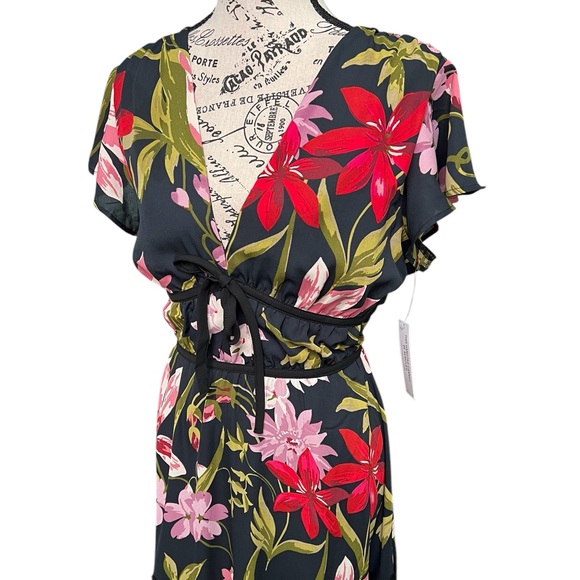 Lace Trim Maxi Dress - Picture 4 of 17